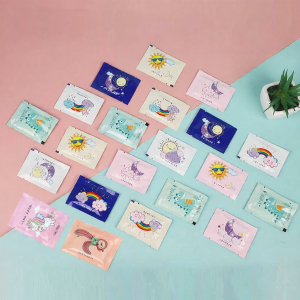 MOLORE | Waterproof and Greaseproof Childrens Disposable Gloves Creative Design for Food Use