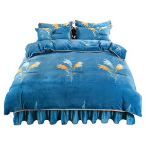 ชุดผ้าคลุมเตียงคอร์สเกิร์ลหนาพร้อมหมอนผ้าฝ้ายโพลีเอสเตอร์พิมพ์ลายตัวอักษรฤดูหนาวสำหรับทุกเพศ