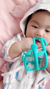 ยางกัดหอยทากมัมเบล่า ทารกวัย 3+ ยางกัดซิลิโคน NON-TOXIC BPA FREE รุ่น Mombella ของแท้จากอังกฤษ