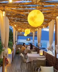 Đèn ngủ mặt trăng 3D cho bé Đèn Bắc Âu kiểu treo thả trần nhà decor tab đầu giường phòng ngủ đèn hình mặt trăng tròn bay lơ lửng decor trang trí quán cafe khách sạn phong cách tân cổ điển Neoclassical Style - Combosett