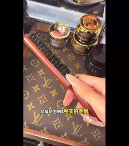 Three Rows Portable Beauty Makeup Pig Bristle Wool Evening Wear Pointed Tail Curly Hair Photo Studio Dedicated Comb