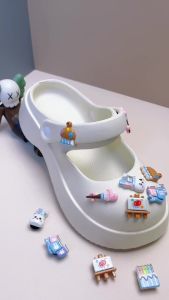 Bộ 12 Sticker Charm 3D chủ đề Gấu học vẽ DIY Mayto nhựa cứng gắn Dép Cross Dép Sục Cá Sấu JB-130