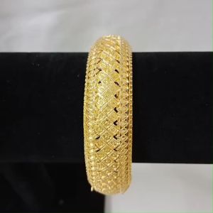 กำไลข้อมือล้านนา กำไลเจ้านาง กำไลลายไทย สินค้าพร้อมส่งจากประเทศไทย