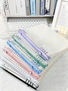 สมุดโน๊ต PVC ถอดใบได้ 120ใบ แฟ้มกันน้ำ พกพาง่าย ขนาด B5 สีพาสเทล 6สี มีล็อคป้องกัน ออกแบบพิเศษให้โค้งงอได้ ไม่ทิ่มมือ เหมาะกับนักเรียนมอปลาย นักศึกษา และพนักงานออฟฟิศ