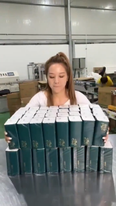 กระดาษจากประเทศไทย 1ลังมี 20ห่อ ทิชชู่ กระดาษชำระ กระดาษทิชชู่เช็ดหน้า ทิชชู่เช็ดมือ 1ห่อ 420แผ่น 5ชั้นหนา