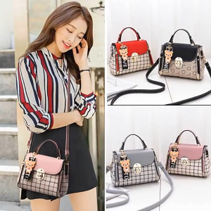 【COD- 24-hour Delivery 】Free Droll Cute Sling Bag for Women Fashion Shoulder Bag Womens Handbag Leather Crossbody Bag for Ladies Sling Bag