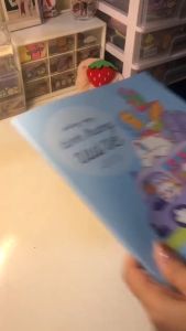 Sách tô màu - Những ngày bình thường vui vẻ + Soda muối bên vịnh chanh vàng - Đinh Tị