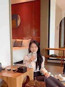 Máy khuếch tán ánh sáng LED phun sương mát 5 tốc độ Máy khuếch tán tinh dầu tự động Màn hình kỹ thuật số Nước hoa di động Máy lọc không khí Khử mùi Máy làm mát không khí Hương thơm dầu