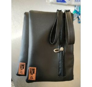 Dompet/clutch fhasion hitam resleting pria/wanita