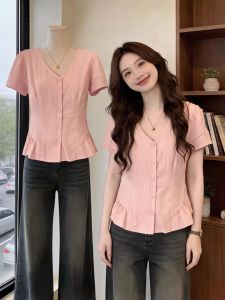 V-neck Short Sleeve Slimming Shirt