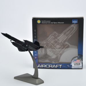 SR71 1/200 Scale Metal Model airplane (including base) Scale model Home placement collection and decoration  Creative gift