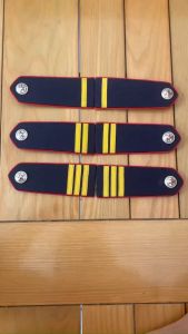 Bộ cầu vai bảo vệ vệ sĩ chuyên nghiệp viền đỏ vạch vàng mẫu đẹp giá rẻ hàng sẵn