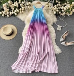 Dress round neck neck rainbow color gradual change pleated loose dress