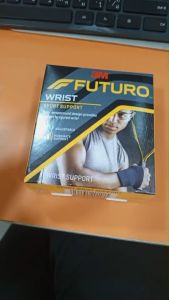 FUTURO Wrist อุปกรณ์พยุงข้อมือ ชนิดปรับกระชับได้ 1 กล่อง 1 ชิ้น (Free Size)