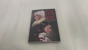 Disney Evil Thing From 101 Dalmatians Villian Graphic Novel by Serena Valentino (128 pages)