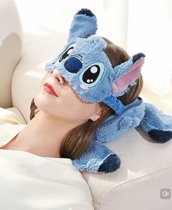 2in1ผ้าปิดตาพร้อมหมอนหนุนหัว ผ้าปิดตาขนนุ่มฟูหลับสบาย หมอนนุมนิ่มหนุนหัวดี พกพาง่ายสะดวกสบาย สายหลับบนรถต้องมี