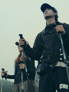 ไม้ปีนเขาสำหรับเด็ก ไม้เท้าเดินป่าสำหรับผู้ใหญ่ ไม้เท้าเดินป่าแบบยืดหดได้ น้ำหนักเบามาก พร้อมตัวล็อกภายนอก ไม้เท้าเดินป่า50-135cm