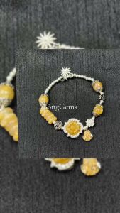 vòng tay nữ đá thạch anh tóc vàng tự nhiên vip mix hoa mẫu đơn tóc vàng vip bọc bạc đồng điếu tóc vàng vip và charm bạc cao cấp vòng tay đá phong thủy hợp mệnh thổ mệnh kim trang sức thiết kế đủ hóa đơn thẻ bảo hành