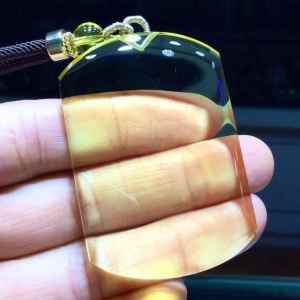 黄水晶 Natural topaz star Uneventful pendant fortune. Avoid evil. Transfer water head crystal transparent 💎 wear smooth and safe perfect cutting pure hand grinding the real thing is very perfect and beautiful specifications: 53.5*37.5*10.5mm