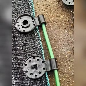 ตัวล็อคสแลน กิ๊บล็อคสแลน รุ่น มีรูร้อยเชือกได้ ตัวหนีบสแลน พลาสติกหนา ใช้ได้ทน ราคาล่าสุด 1,800 บาท