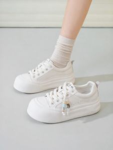 Josiny | Elevating Fashionable Pearls-decorated White Shoes