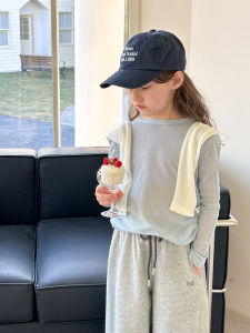 Lightweight Long Sleeve UV Protection T-Shirt for Girls Spring Autumn Casual Loose Fit Cotton Base Layer Shirt Childrens Top