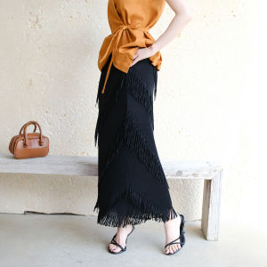 Slimming Fringe Asymmetric Cut Black Half Skirt