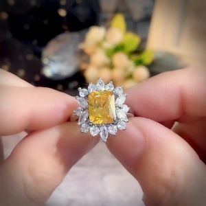 Huitan Nữ Vuông Màu Vàng Đá CZ Nhẫn Sang Trọng Thanh Lịch Ngón Tay-Trang Sức Cho Tiệc Tối Kỷ Niệm Món Quà Trang Sức Thời Trang
