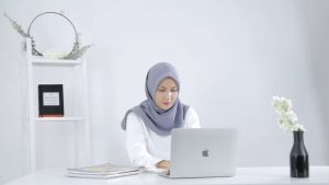 PAKET SEHAT 4 - SARI KURMA ALMADINAH VERPLUS & HABBATUSSAUDA CAP KURMA AJWA- IMUN & KESEHATAN - HERBAL - PT ANUGERAH MAS INTERNASIONAL