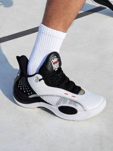 361 Degrees Team Joker Mens Basketball Shoes Basketball Signature Shoes Shock-absorbing Rebound Actual Combat Wear-resistant Breathable Sneakers 572511105