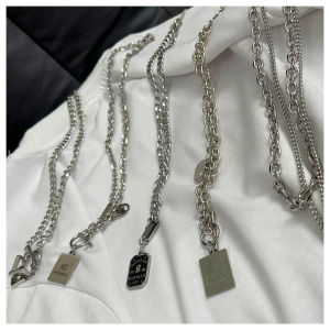 สร้อยคอแฟชั่นสำหรับเด็กผู้ชายและผู้หญิง เครื่องประดับเด็ก เครื่องประดับแฟชั่น เครื่องประดับเด็ก สร้อยคอแบบลำลอง ไม่มีแบรนด์