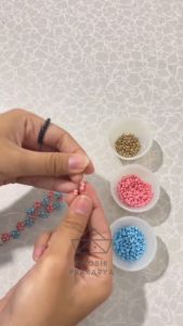 Mote Pasir Kecil 8/0 10gr Beads Warna Monte Colorful Bead Hiasan Gelang Kalung Bracelet Necklace Anak Kids Meroncai Anting Manik Pernak Pernik Dekorasi Accessories Connector Masker Aksesoris Kerajinan Tangan Craft Crafting Murah Grosir Prakarya Malang