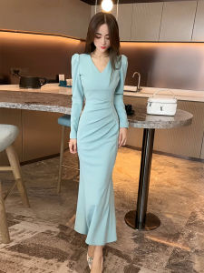 ชุดเดรสยาวทรงหางปลาสไตล์ฝรั่งเศส กระโปรงทรงเอเอวสูง แขนยาว คอวี สีพื้น ชุดทำงานฤดูใบไม้ร่วง ชุดเดรสยาวคลุมเข่า