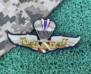 ปีกนักเหินเวหากองทัพอากาศ กิตติมศักดิ์ ปีก ทอ. ปีกร่ม ทอ. ปีกเหินเวหา