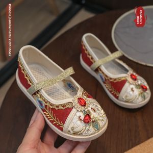 GESHIFAN | Traditional Ethnic Performance Embroidered Shoes 2026