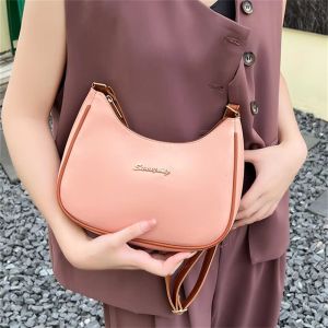 Women Contrasting Color Single Shoulder Bag Ladies Fashionable Underarm Bag PU Leather Crescent Saddle Bag