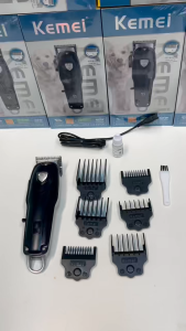Kemei KM-CW20 ปัตตาเลี่ยนตัดขนสุนัข อัจฉริยะ พลังงานมอเตอร์แรง ตัดขนสุนัขได้ทุกพันธุ์ อุปกรณ์ ครบชุด พร้อมใช้งาน