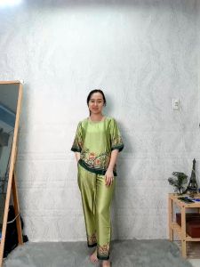 F6 Đồ bộ mặc nhà trung niên lụa Latin tay lở quần ống suông dài 9 tấc đồ mặc nhà trung niên size lớn từ 50 - 75 kg