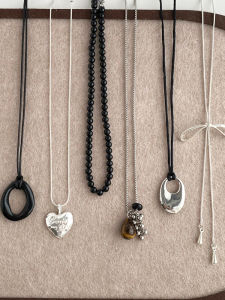 Artistic Long Necklace Bloggers Hanging Neck Scarf 2025 New High-End Feeling Small Audience Sweater Chain Accessories