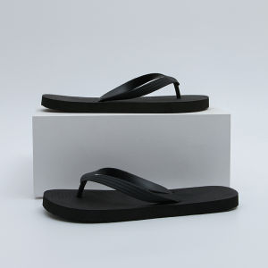 Simple Outdoor Mens Flip Flops Anti-Slip Summer 2025 New Trendy Beach Shoes PVC Fiber Upper Rubber Foam Sole Flat Heel