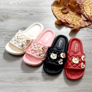 Dép nữ dán sticker gấu cute   quai ngang quai caro đẹp mắt chất liệu siêu êm chân LADISO - TT513