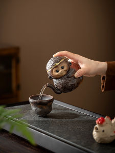 Creative Monkey Tea Pot Small Tea Brewing Unusual Gift for Men And Women Young People Tea Set Water Cup New Chinese Style Soft Cute