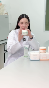 EVES บูสเตอร์ ครีม อีฟส์ 100 g. ช่วยให้ผิวกระจ่างใส ชุ่มชื้น ยืดหยุ่น ผิวสุขภาพดี ป้องกันการแตกลาย ลดรอยแตกลาย หลังคลอด