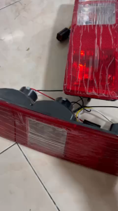 Đèn hậu đèn lái xe tải THACO TOWNER VAN 2 chỗ 5 chỗ có sẵn bóng loại tốt ( giá 1 cái)có sẵn jack cắm.