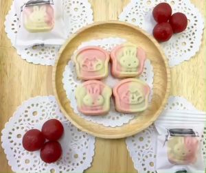 คุกกี้ไส้ผลไม้ เนื้อนุ่ม สอดไส้ด้วยผลไม้กวน เปรี้ยวหวาน อร่อยลงตัว บรรจุแยกชิ้้น กล่องละ 10 ชิ้น Fruit Tart Pie