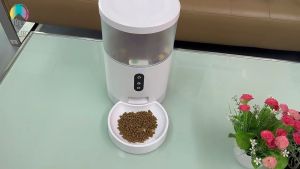 (local stock) Smart Tech Tuya Smart Pet Feeder 4L | Dog & Cat Automatic Pet Feeder | |1YRWARRANTY | AC or Battery | Two Way Audio | Smart Schedule