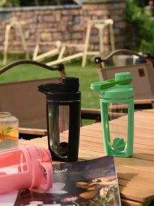 500ml Protein Shake Cup Fitness Plastic Milkshake Stirring Cup with Scale Outdoor Meal Replacement Powder Gym Shaking Cup