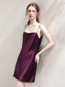 XEXZ | ชุดนอนผ้าไหมคอตตอนแขนกุดสำหรับใส่ในบ้านและกลางแจ้ง ทรงเข้ารูป แขนกุด กระโปรงสั้น คอวี ชุดนอนผ้าไหมคอตตอนสำหรับใส่ในบ้าน