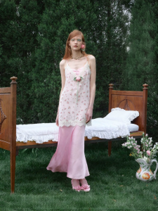 1JINN STUDIO | Slimming Layered Color Block Spliced Lace Chiffon Satin V-neck Dress