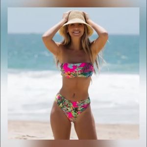 New Pink Leaves Printed Low Waist Two Pieces Bikini Set Swimsuit Female Women Beachwear Swimwear Bathing Suit